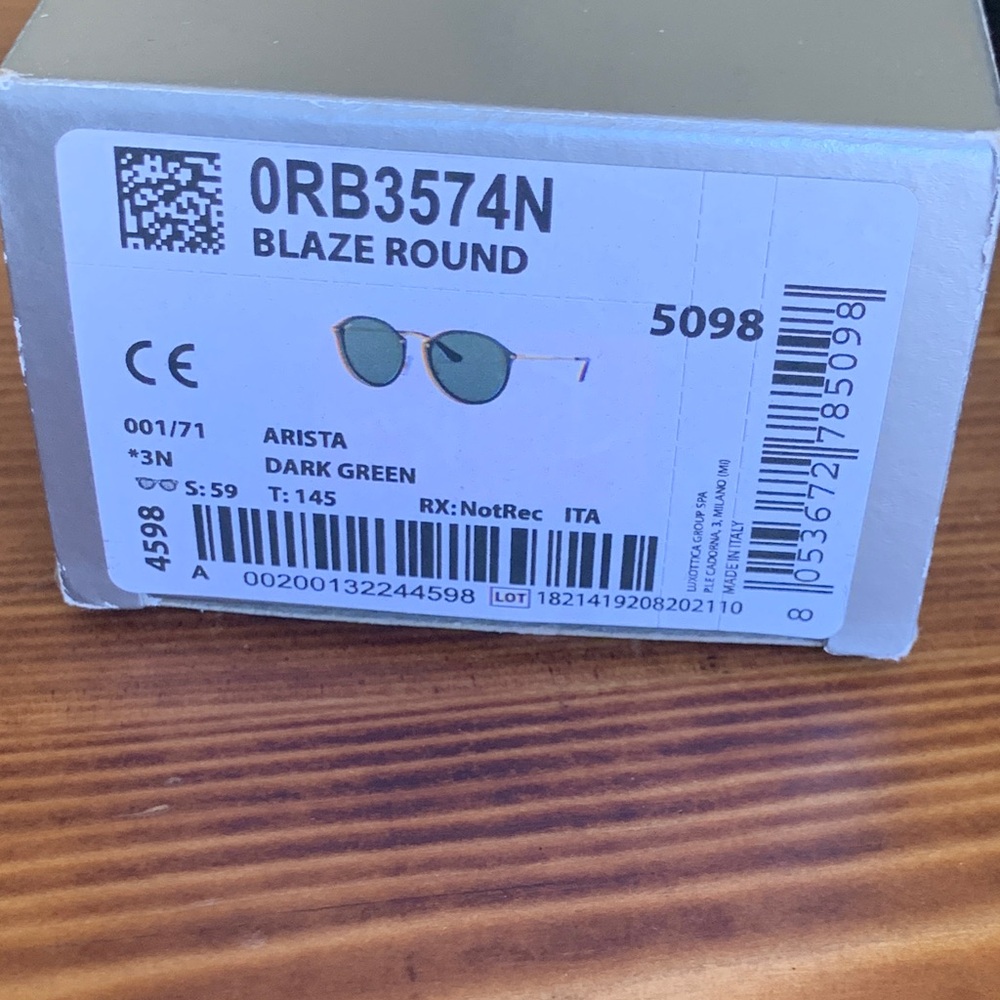Ray-Ban Women’s Black & Gold Round Sunglasses NIB - Picture 5 of 5